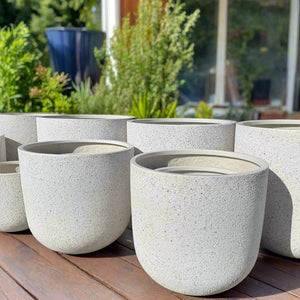 ELLIE PLANTER WHITE PEBBLE SMALL