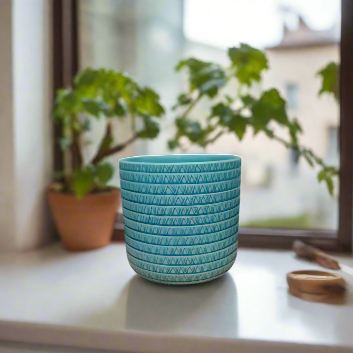 aqua plant pot