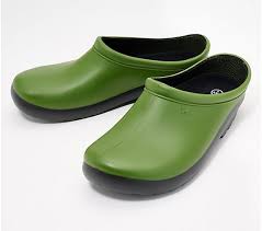 SLOGGERS PREMIUM SHOE WOMENS CACTUS GREEN SIZE 9